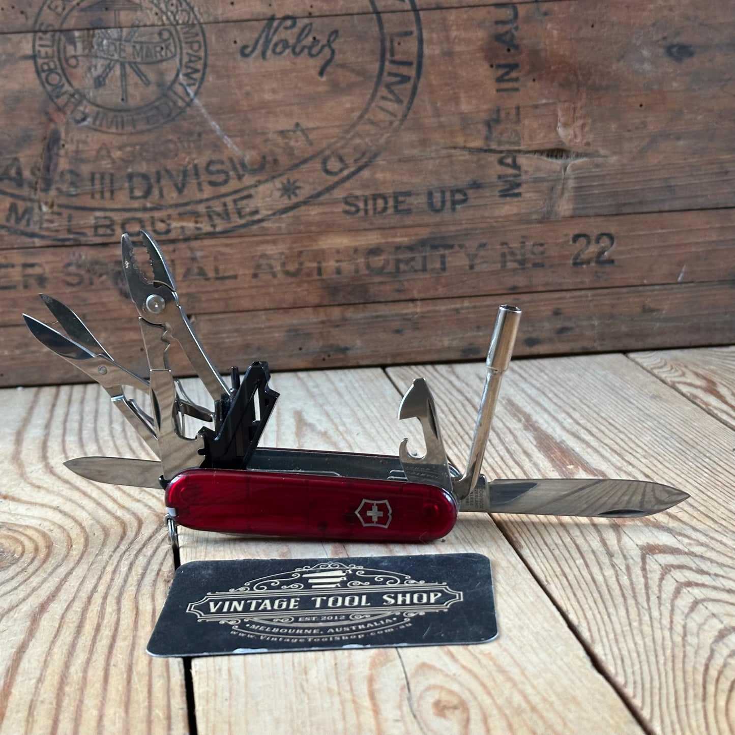 K53 Victorinox CYBERTOOL M SWISS ARMY KNIFE Victorinox