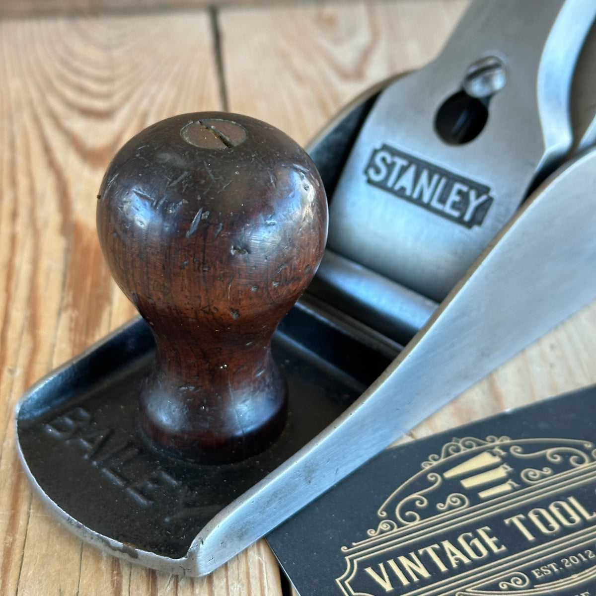 SOLD. H2135 SCARCE! Vintage STANLEY No.5 1/4c CORRUGATED Junior Jack PLANE