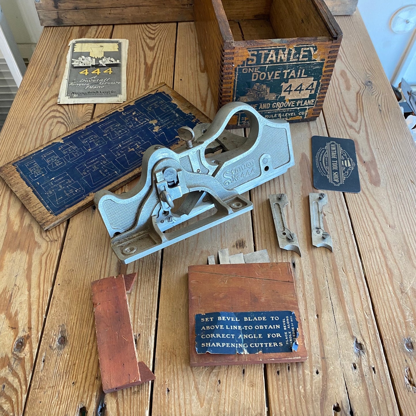 RARE! H2368 Vintage STANLEY USA No.444 Dovetail Tongue & Groove PLANE with cutters IOB