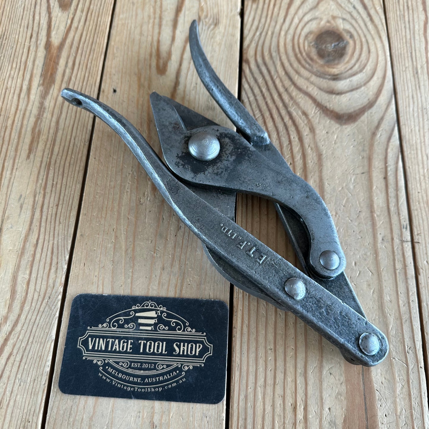 H1719 Vintage E.T.F. LTD FOLDABLE barbwire Cutting PLIERS