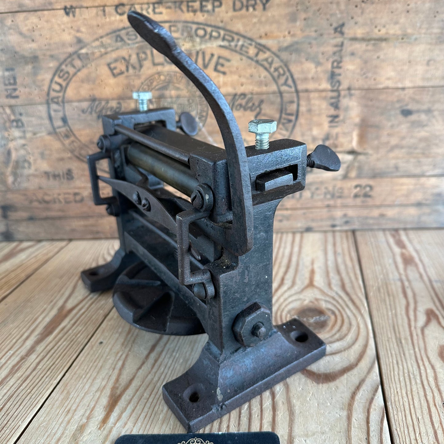 SOLD. H2153 Vintage DIXON England LEATHER SKIVER machine