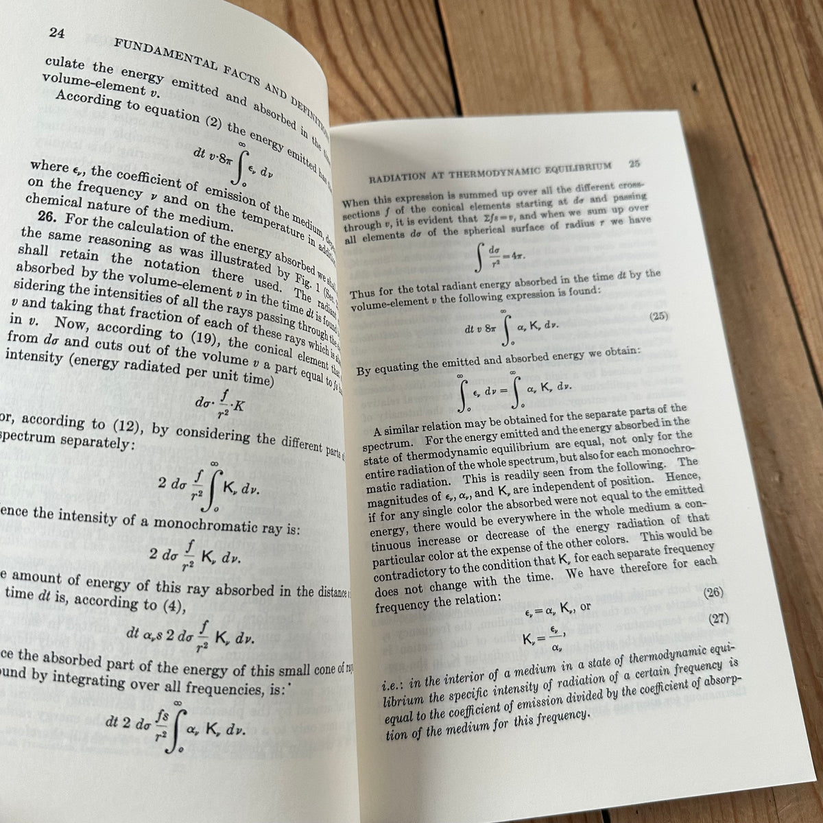 XBN208 Vintage BOOK The THEORY of HEAT RADIATION by MAX PLANCK