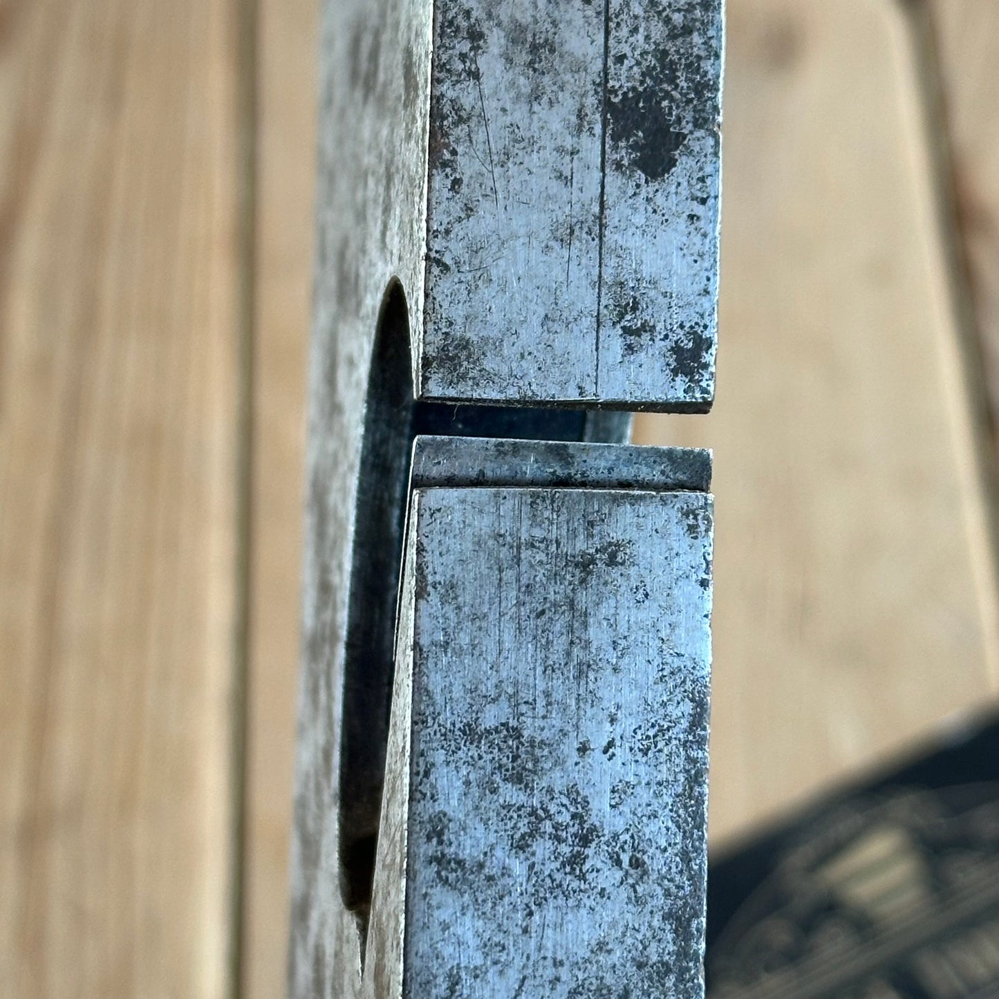 N1922 Antique Iron & ROSEWOOD INFILL 3/4” 18mm Shoulder PLANE by MATHIESON