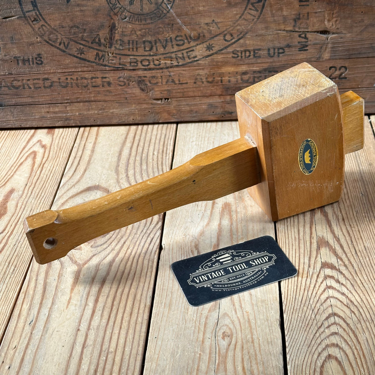H2583 NICE WEIGHT! Vintage CROWN England CARVERS woodwork MALLET