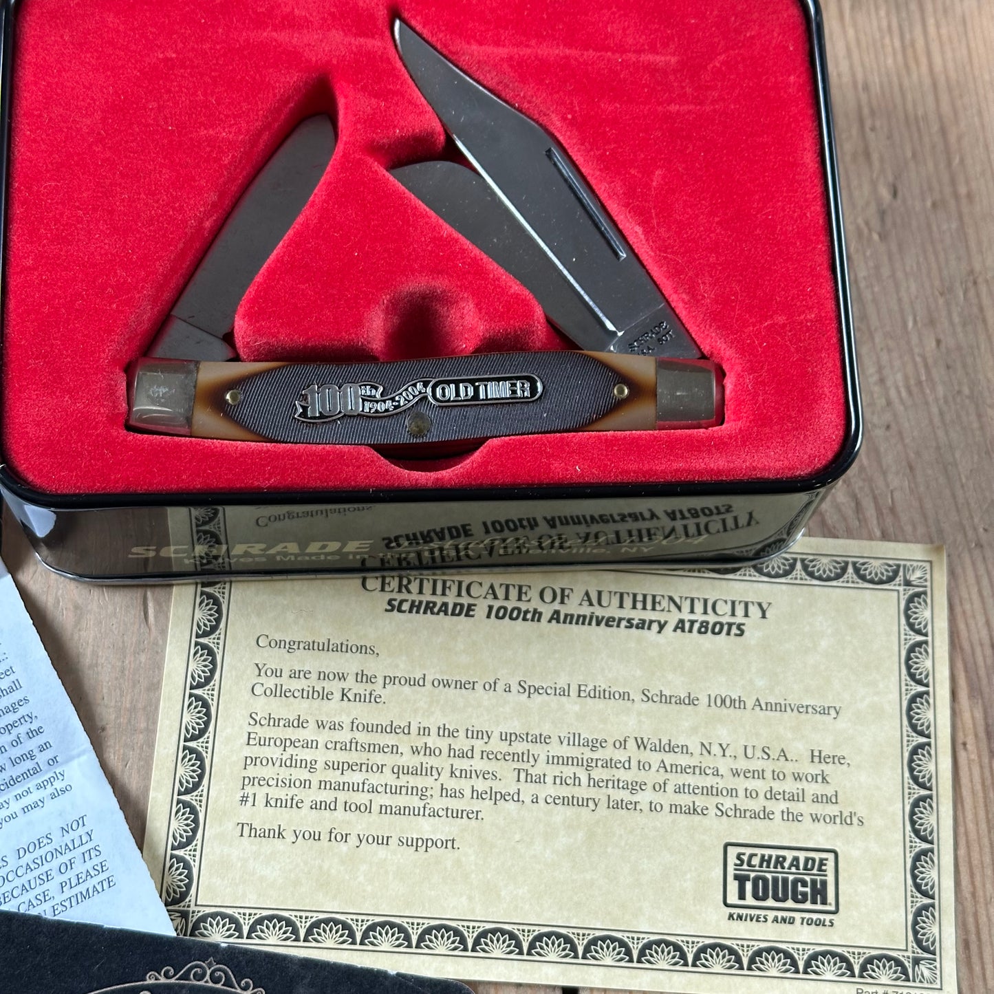 K67 NEW OLD STOCK! Vintage SCHRADE USA 100th anniversary 2004 OLD Timer folding KNIFE IOB