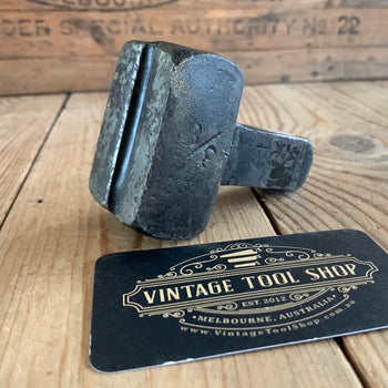 D185-8 Vintage smaller HARDY anvil METALWORKING tool