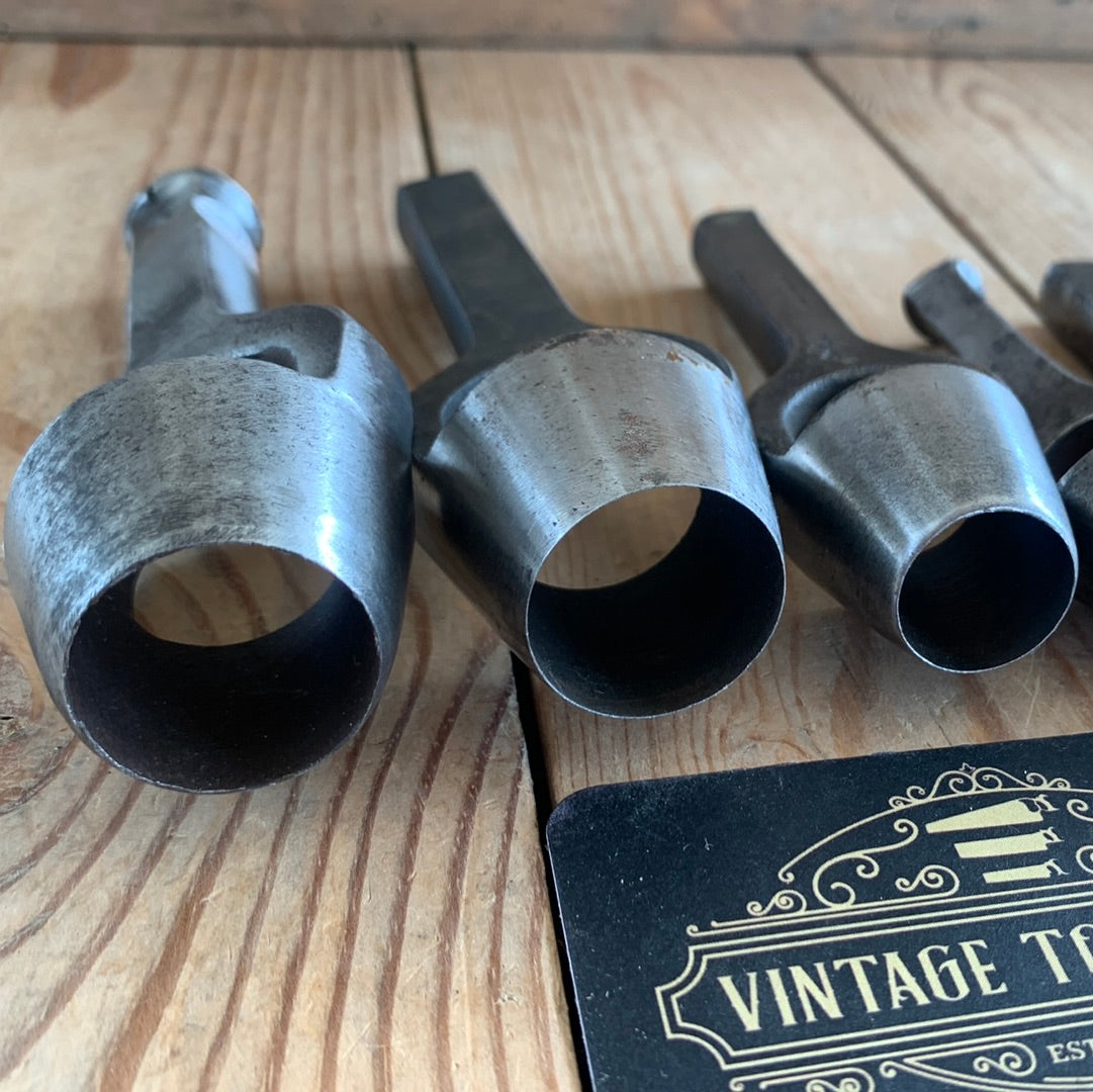 D669 Vintage set of 8 x LEATHER PUNCHES