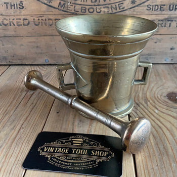 SOLD Antique brass MORTAR & PESTLE display item T8665