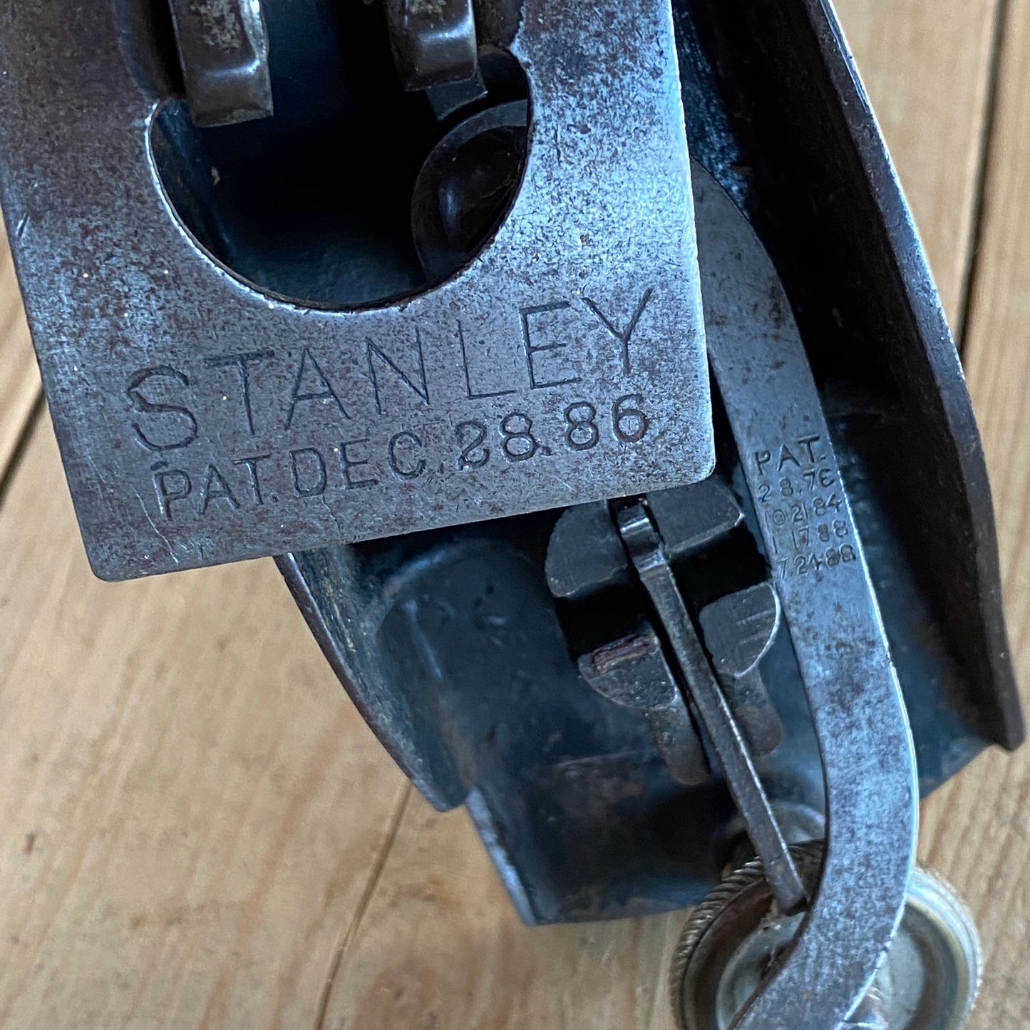 SOLD  Antique STANLEY No.18 Knuckle Cap BLOCK PLANE T6784