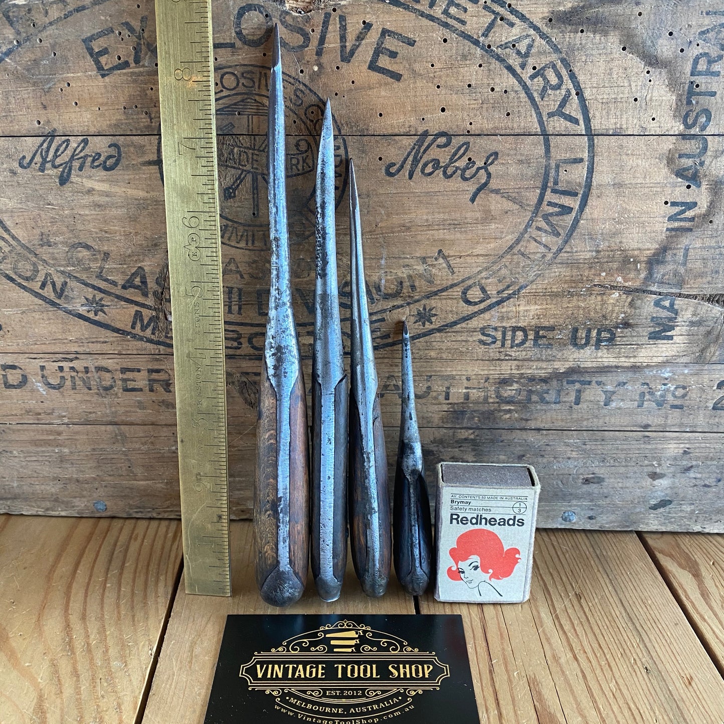 SOLD Vintage set of 4 x SMALL infill Perfect SCREWDRIVERS T10025