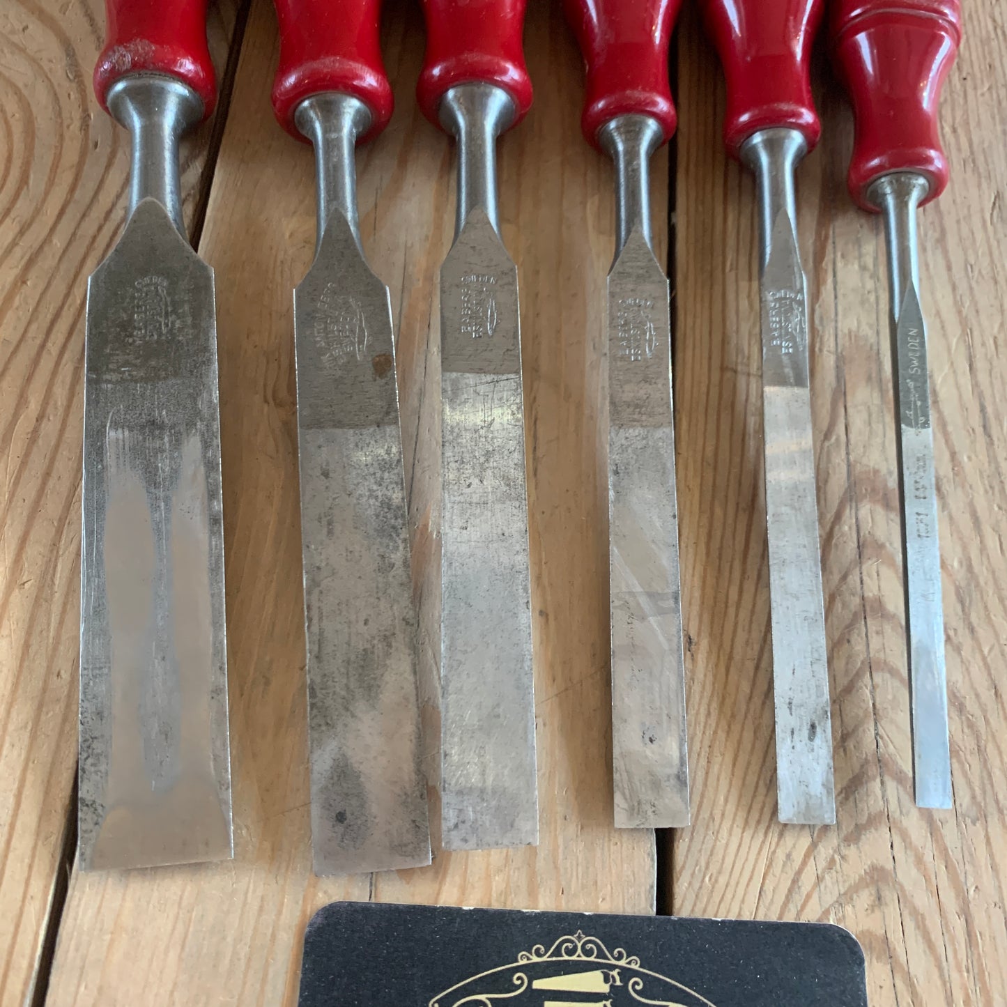 SOLD T9863 Vintage set of 6 + 1 SWEDISH E.A. BERG red resin handle BEVEL CHISELS