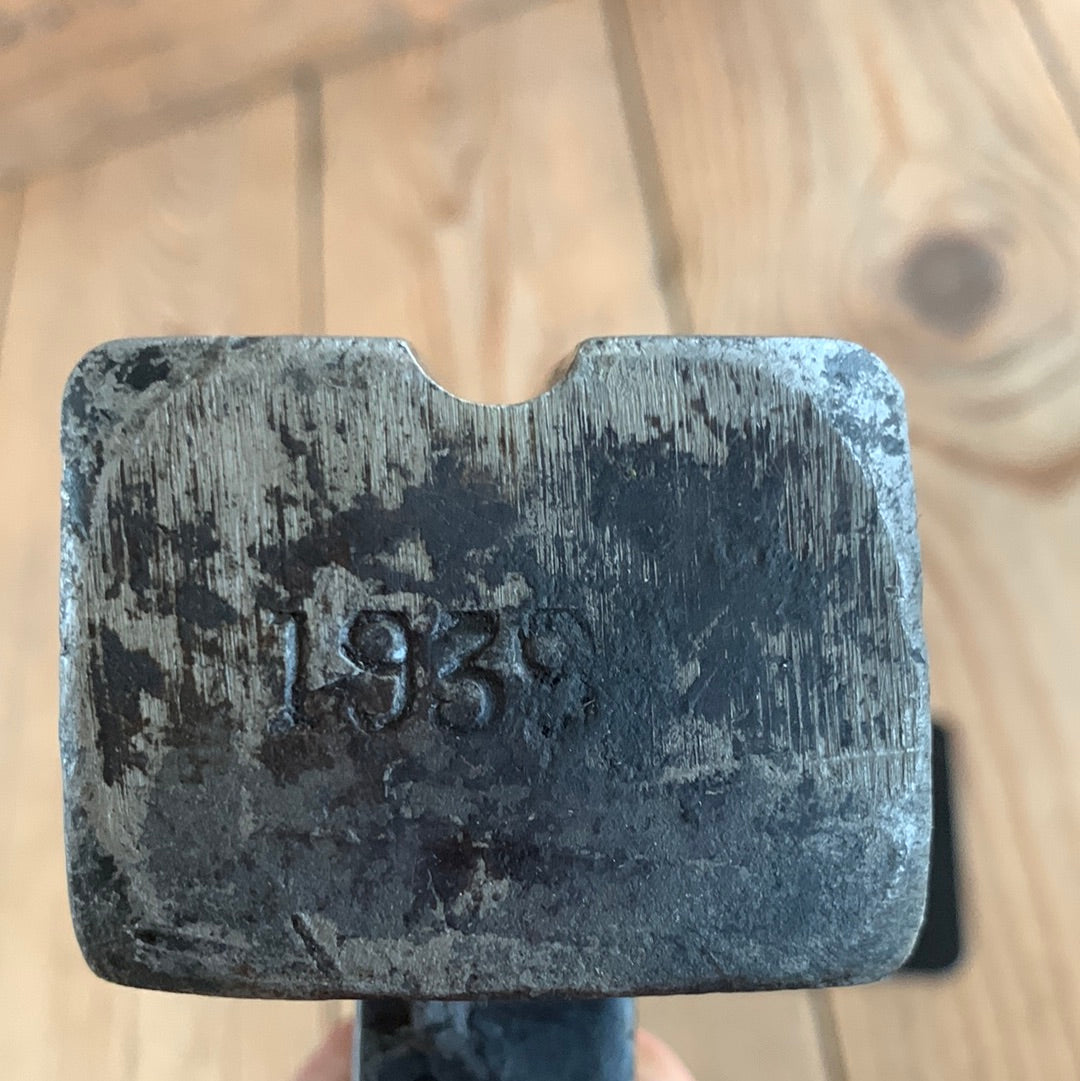 D190 Vintage Sheffield England 1939 HARDY anvil METALWORKING tool