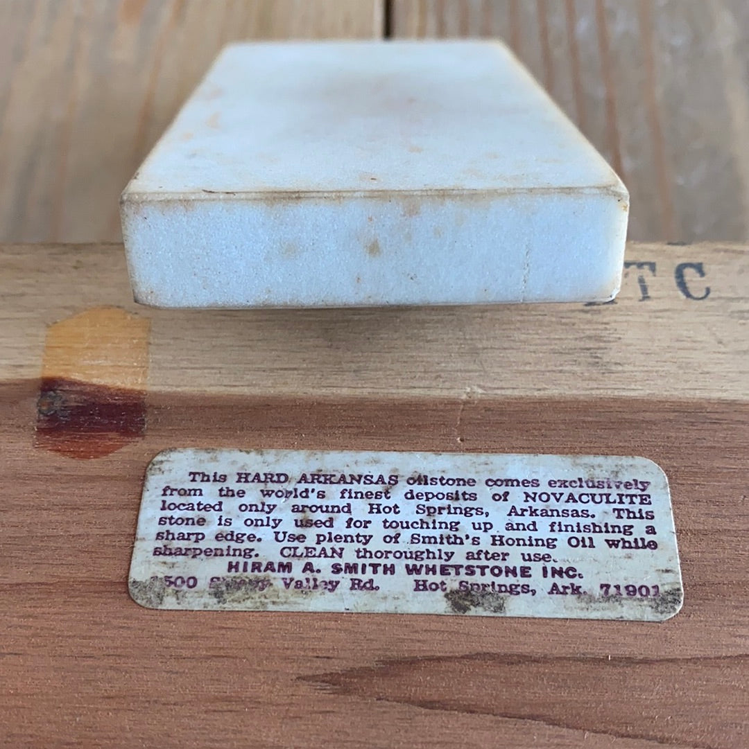 SOLD Vintage Smith’s HARD ARKANSAS natural sharpening oilstone STONE A203