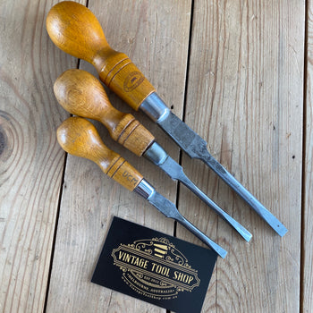 SOLD Vintage mix set of 3 x English Cabinet SCREWDRIVERS T10021